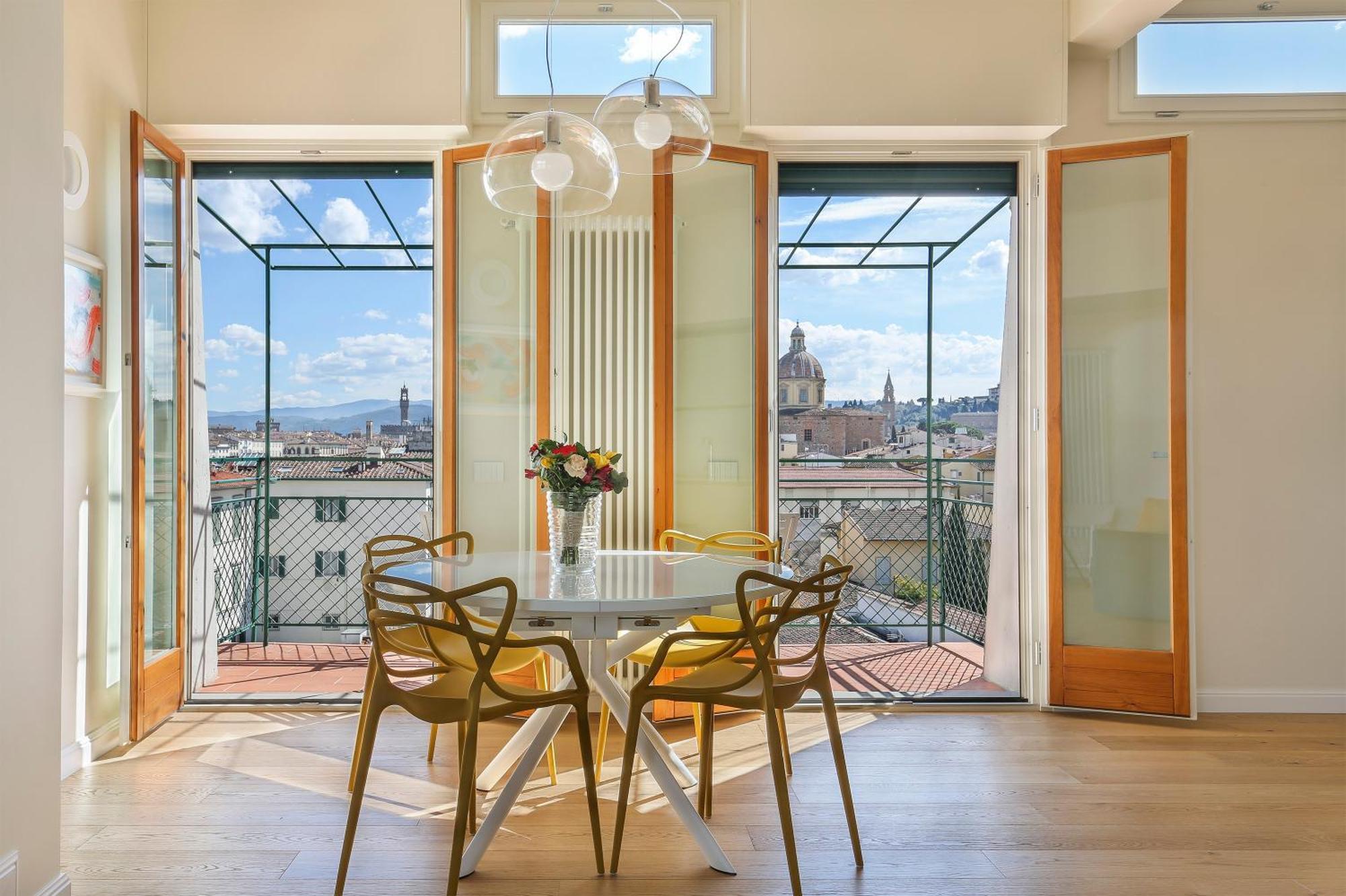 Penthouse With Big Terrace In Oltrarno Appartamento *