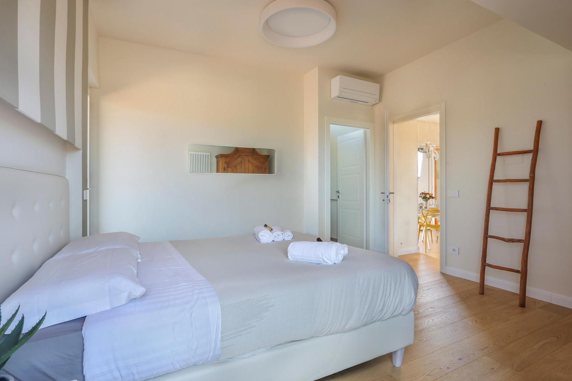 Penthouse With Big Terrace In Oltrarno Appartamento *